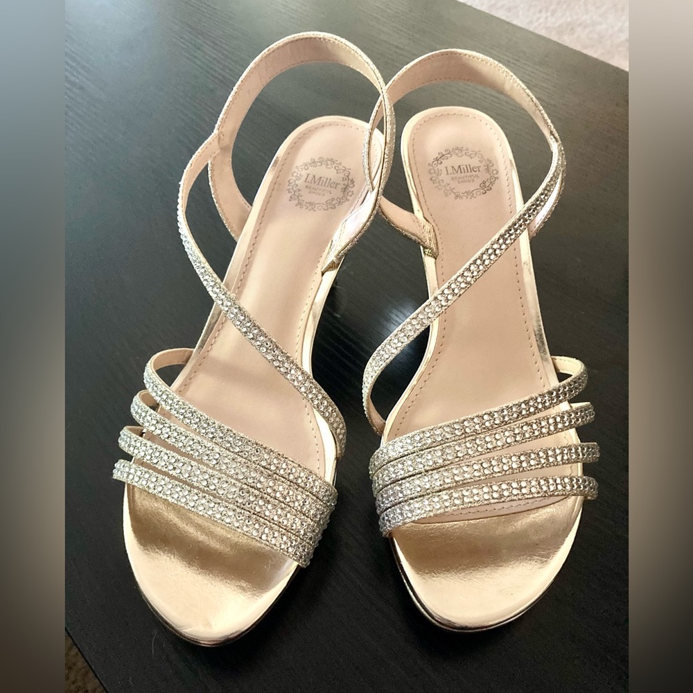 Gold Heels 6.5 Women’s